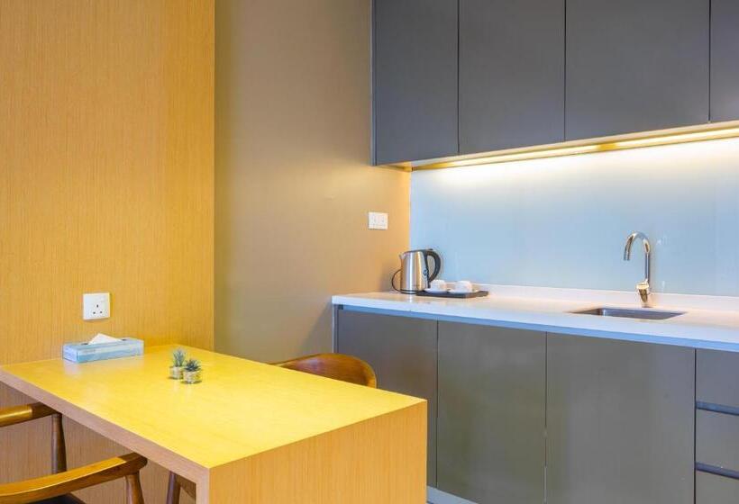سوئیت اجرایی با تخت کینگ, Greystone 99 Suites