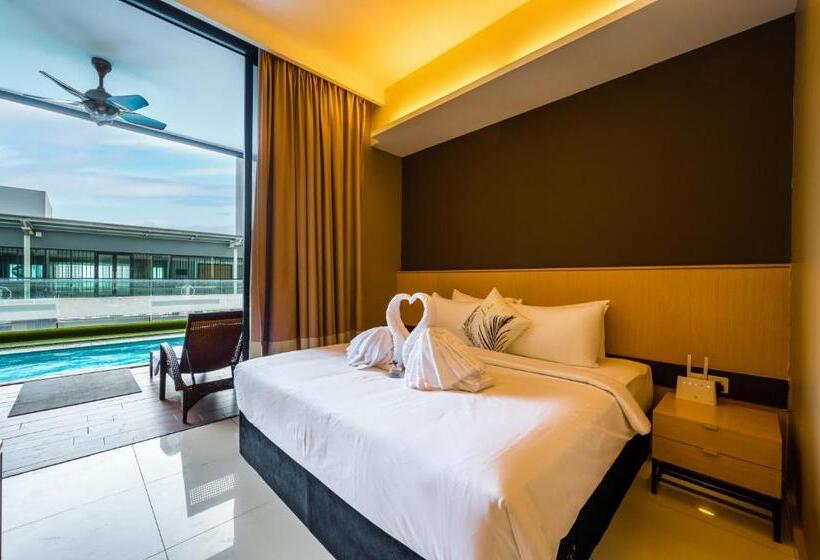 سوییت با چشم‌انداز استخر, Greystone 99 Suites
