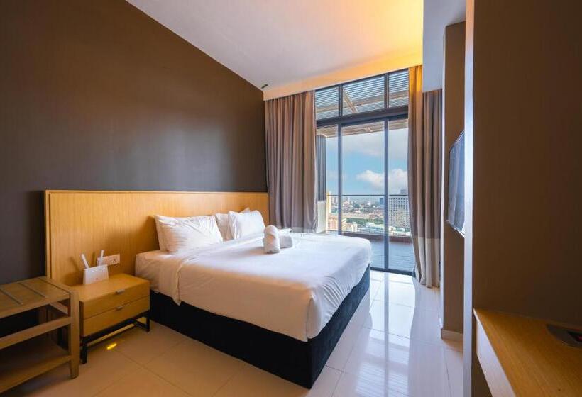 سوئیت با بالکن, Greystone 99 Suites