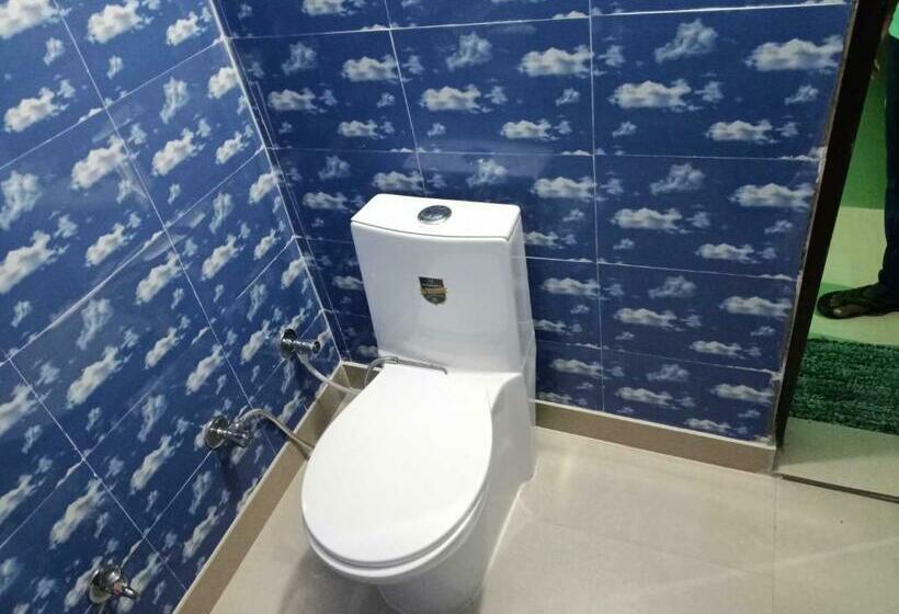 Трехместный Номер Классика, Oyo Dixit Gest House