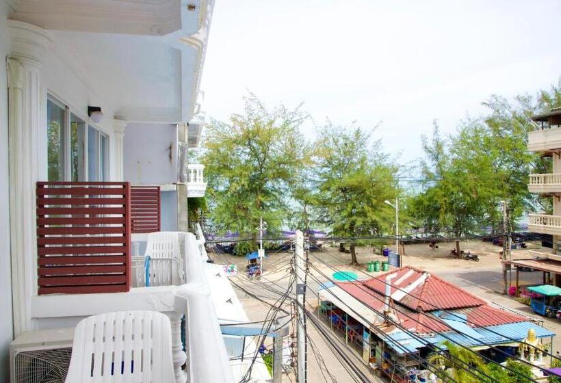 Номер Стандарт Вид на Море с Балконом, Golden Guesthouse By The Beach Cha Am