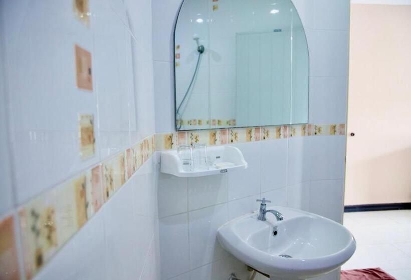 Номер Стандарт Вид на Море с Балконом, Golden Guesthouse By The Beach Cha Am