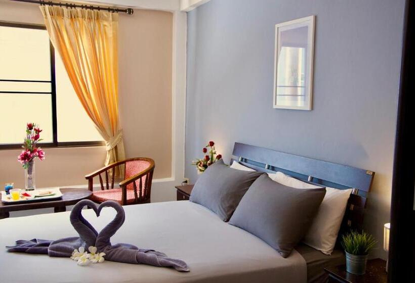 Номер Стандарт, Golden Guesthouse By The Beach Cha Am
