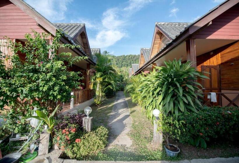 标准间, Poonsap Resort