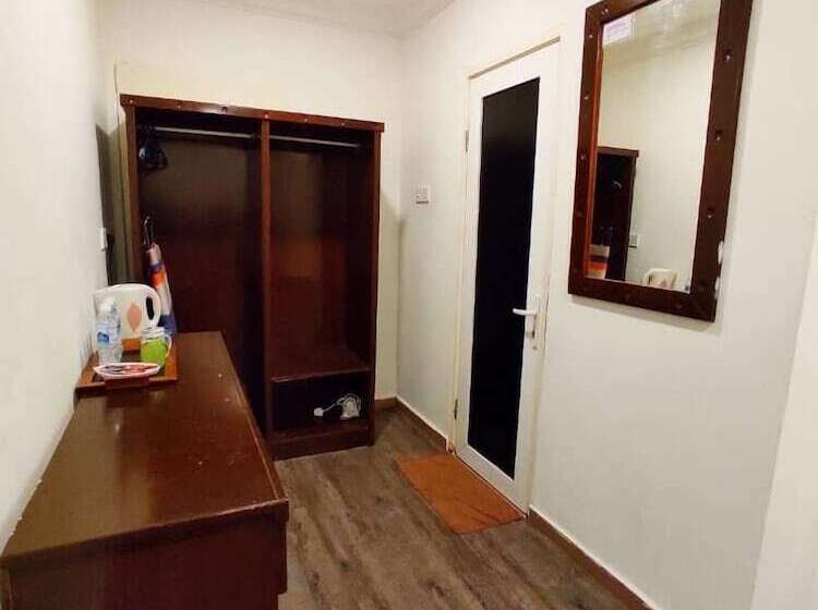 Семейный Номер, Shell Out Cenang Beach Resort