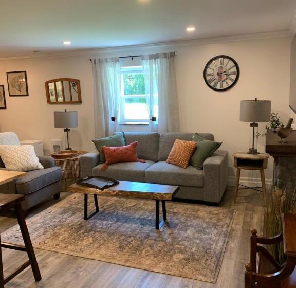 Апартаменты 1 Спальня, Trinity Guest House
