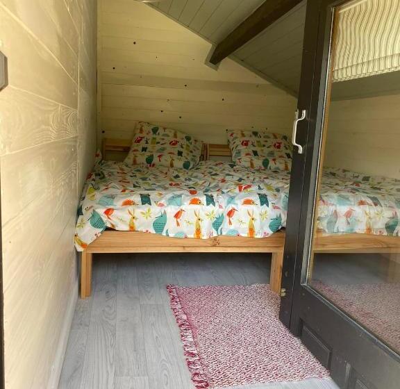 Шале 1 Спальня, Loire Valley Llama Farm Stay