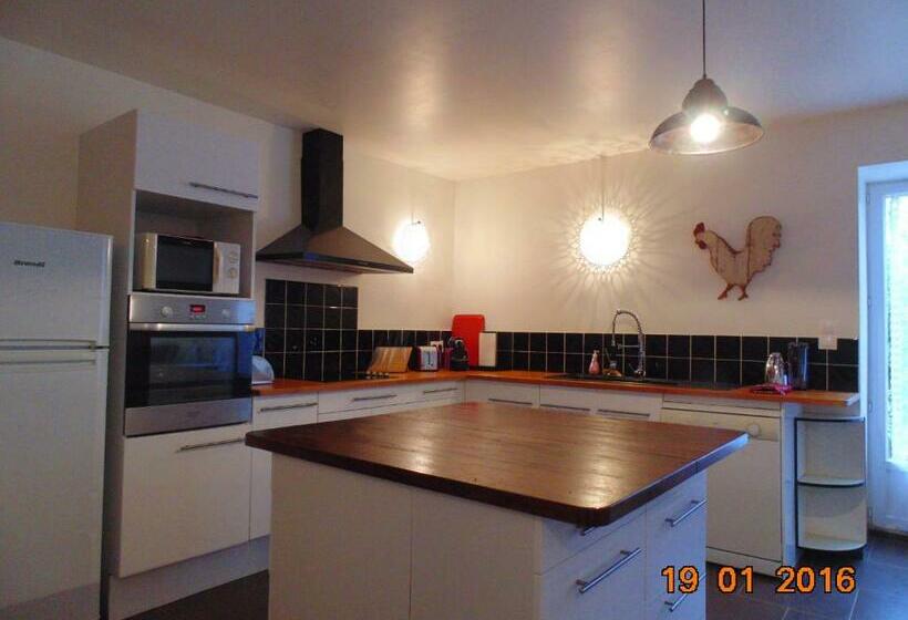 Дом 3 Спальни, Gite Le Clos Constance