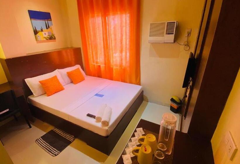 이코노미 룸, Vicente Aguirre Rooms