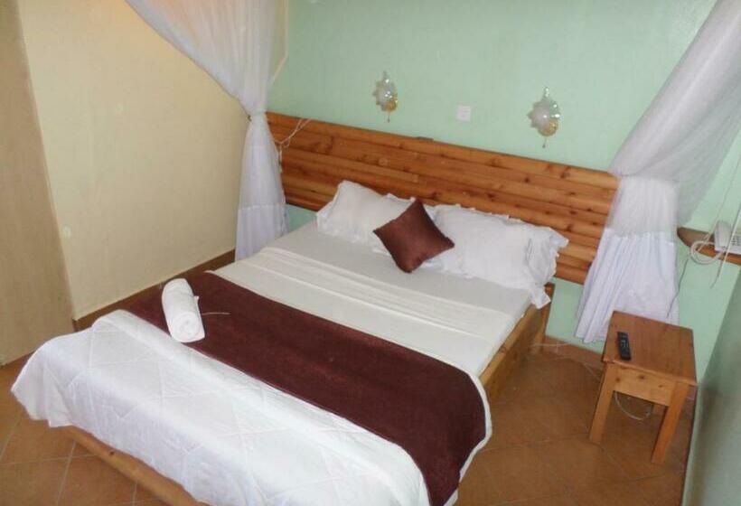اتاق استاندارد, Pinebreeze Holiday Resort
