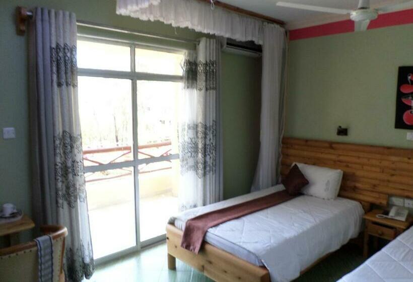 اتاق استاندارد, Pinebreeze Holiday Resort