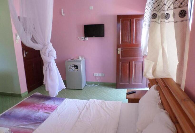 استودیوی استاندارد, Pinebreeze Holiday Resort