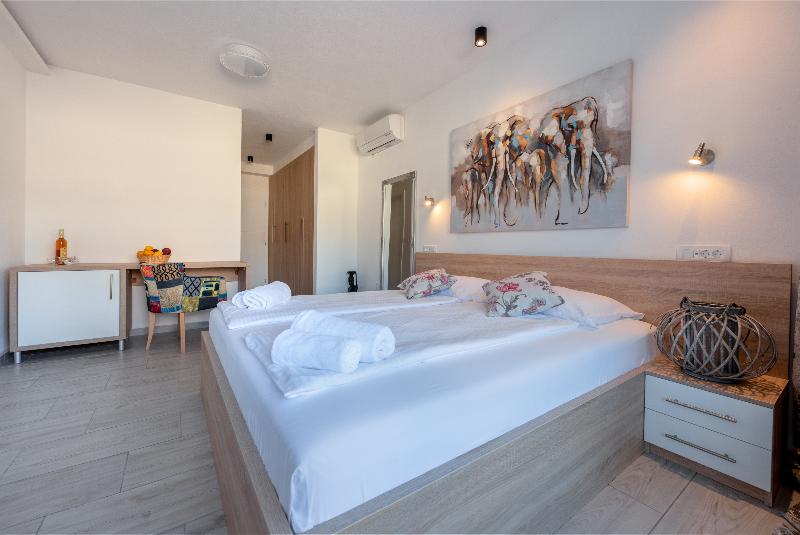 Номер Deluxe с Балконом, Aparthotel Plat