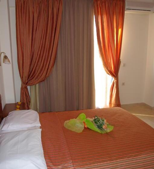 استودیوی استاندارد با چشم‌انداز دریا, Gold Apartments