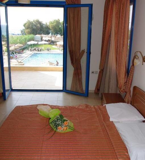 استودیوی استاندارد با چشم‌انداز دریا, Gold Apartments