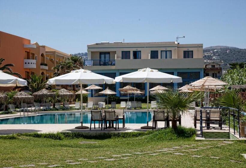 استودیوی استاندارد با چشم‌انداز دریا, Gold Apartments