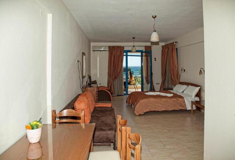 استودیوی استاندارد با چشم‌انداز دریا, Gold Apartments