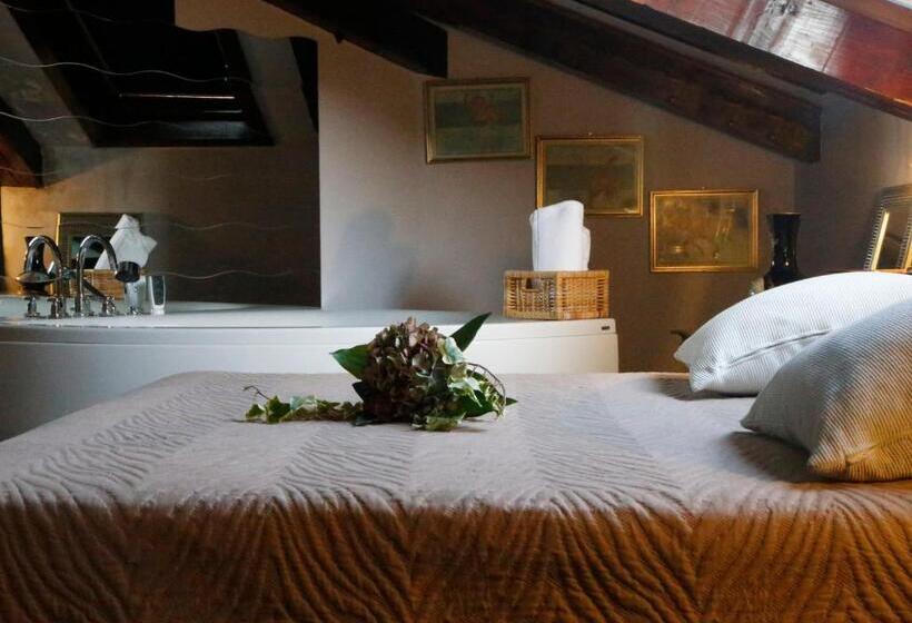سوییت لوکس, Damian Park Hotel Delle Magnolie