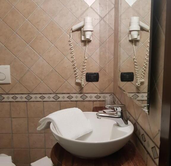 اتاق کلاسیک سه تخته, Damian Park Hotel Delle Magnolie