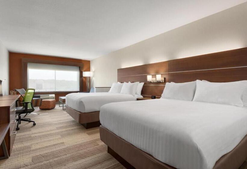 스위트, Holiday Inn Express & Suites Duluth North   Miller Hill, An Ihg