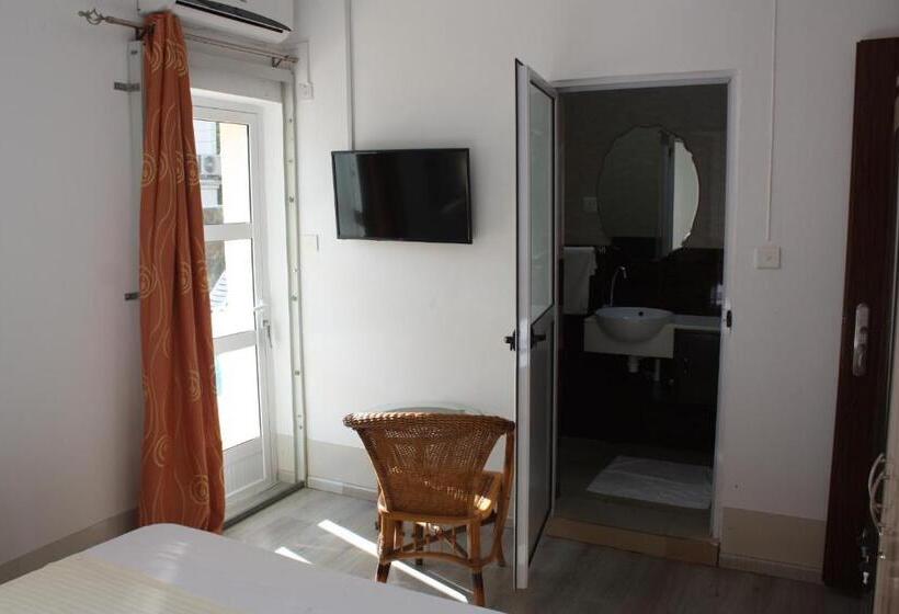 اتاق خانوادگی, Residence Le Lotus