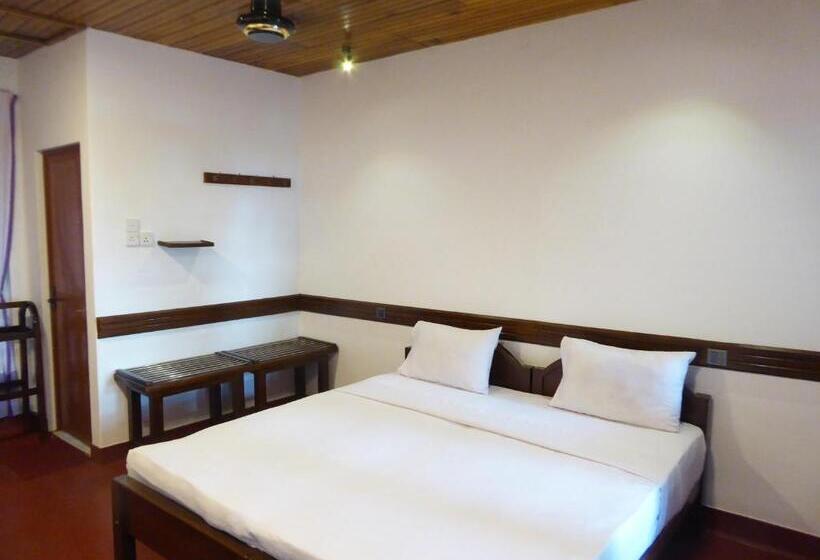 اتاق استاندارد, Riviera Resort