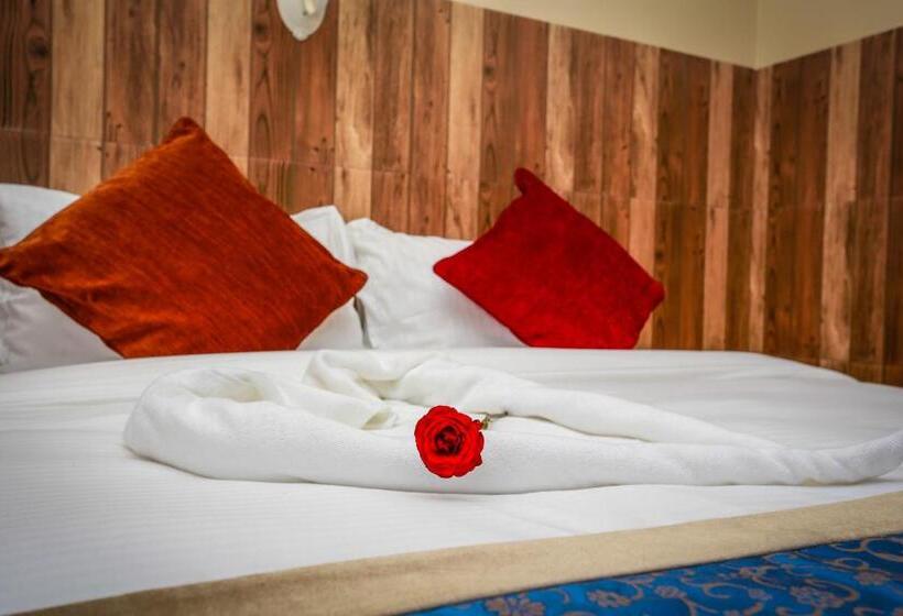اتاق لوکس, Pokhara Choice Inn