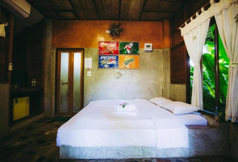 デラックスバンガロー, Sawasdeepai River Resort