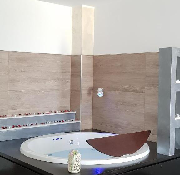 سوئیت با وان آب گرم, Agriturismo Tenuta Don Giovanni