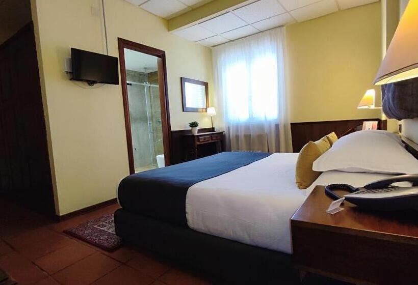اتاق اکونومی, Corsaro Etna Hotel&spa