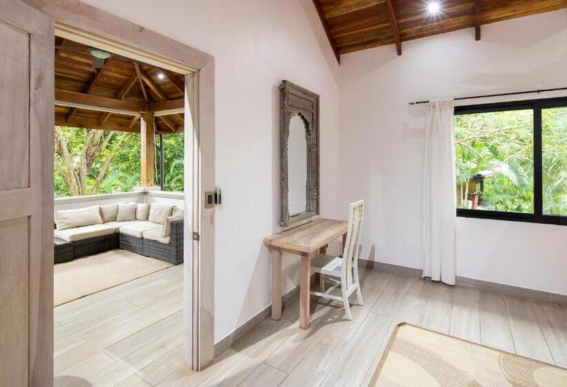 Бунгало Deluxe, Bodhi Tree Yoga Resort