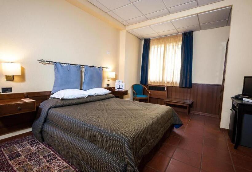 اتاق اکونومی, Corsaro Etna Hotel&spa