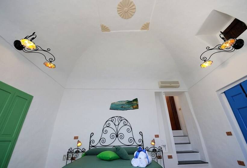اتاق استاندارد چهار تخته, La Casa Del Melograno