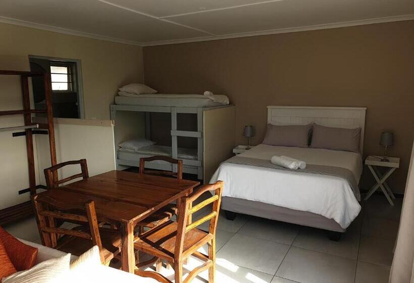 Семейный Номер, Amakaya Backpackers Travelers Accommodation