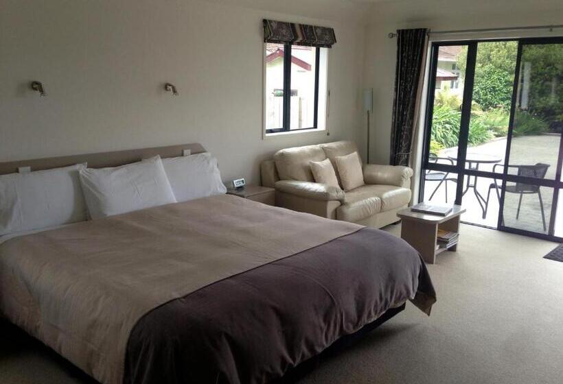 Люкс Повышенной Комфортности, Avalon Manor Motel