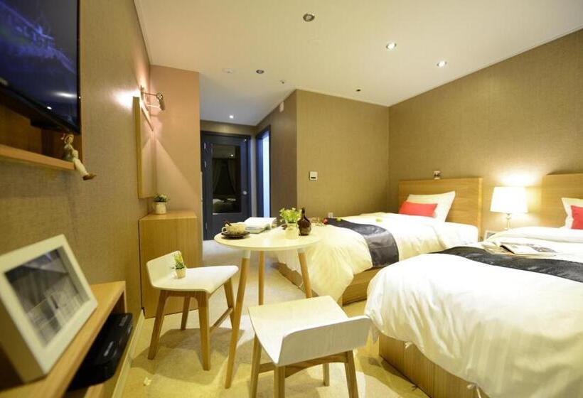 스탠다드 룸, Dunsan Graytone
