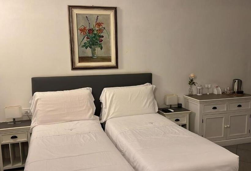 اتاق استاندارد, La Terrazza Vercelli Bed & Charme