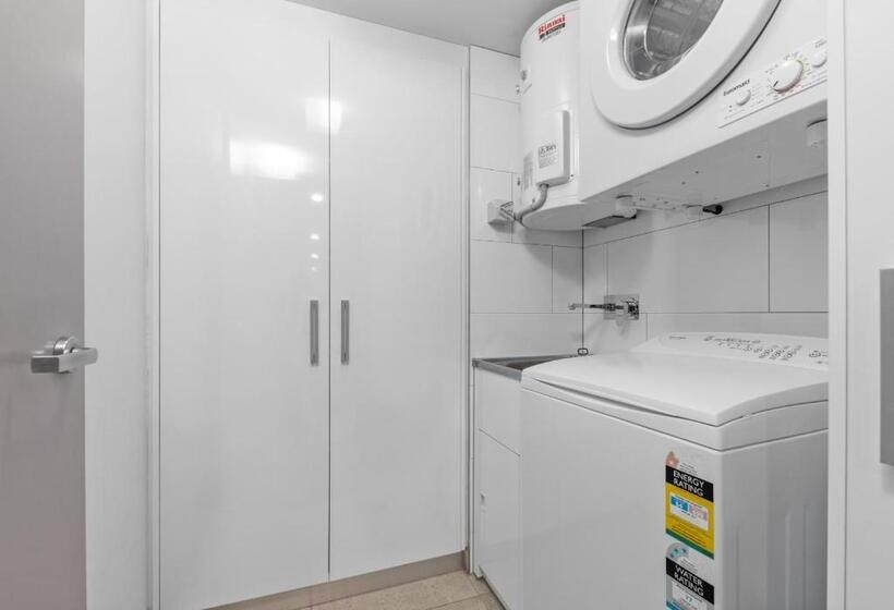 Апартаменты 2 Спальни, H On Mitchell Apartment
