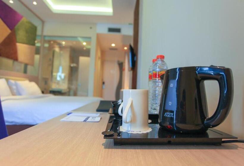 수피리어 룸, W Three Premier Hotel Lagaligo