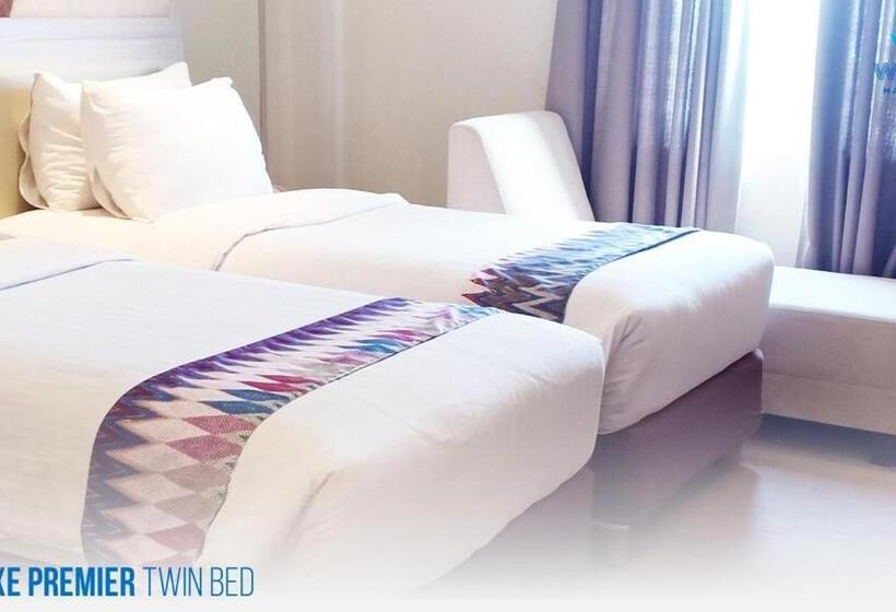 디럭스 룸, W Three Premier Hotel Lagaligo
