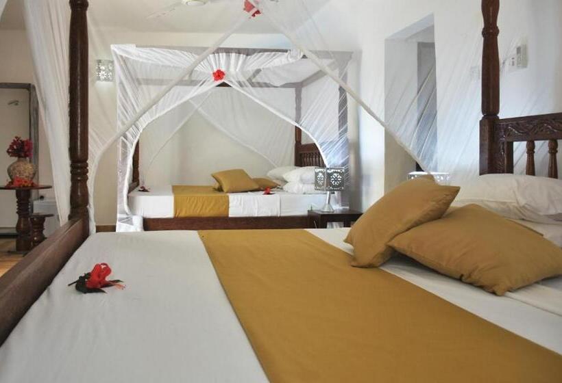 스탠다드 트리플 룸 풀장 전망, Sea View Lodge Boutique