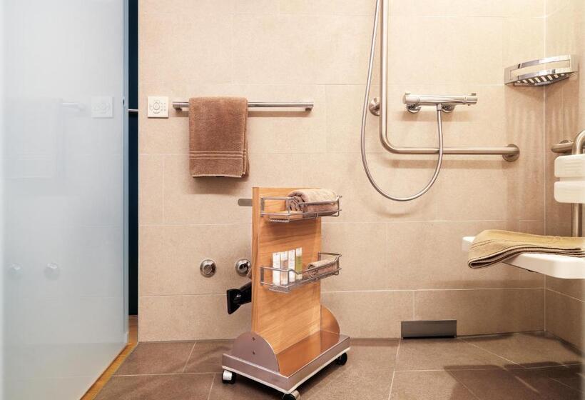 Quarto Estandar para Deficientes Físicos, Ferienhotel Bodensee