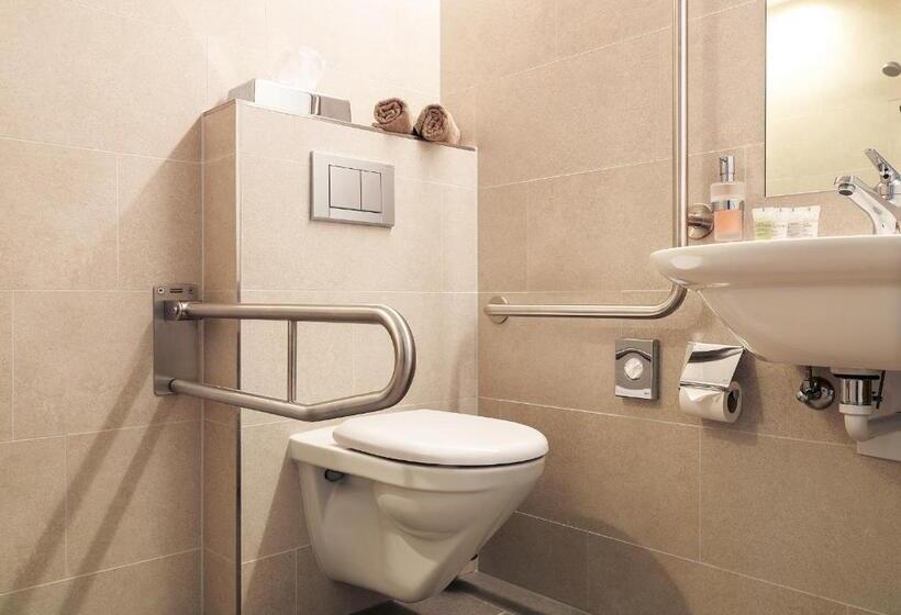 Quarto Estandar para Deficientes Físicos, Ferienhotel Bodensee
