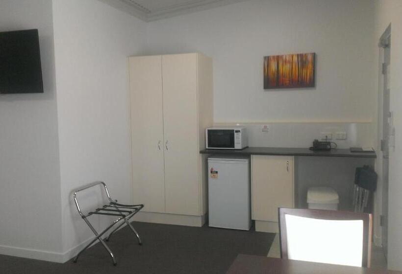 Люкс с Балконом, Gunnedah Lodge Motel