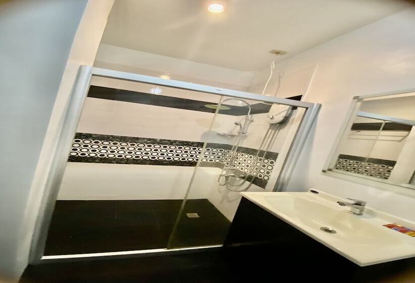 Номер Стандарт Трехместный, Micasa Lodge Palawan