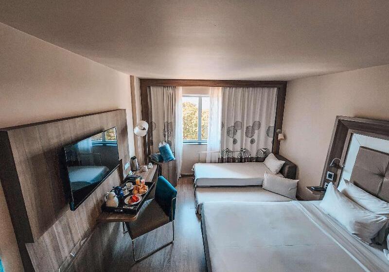 Номер Стандарт Четырехместный Совместный Санузел, Art Hotel & Hostel