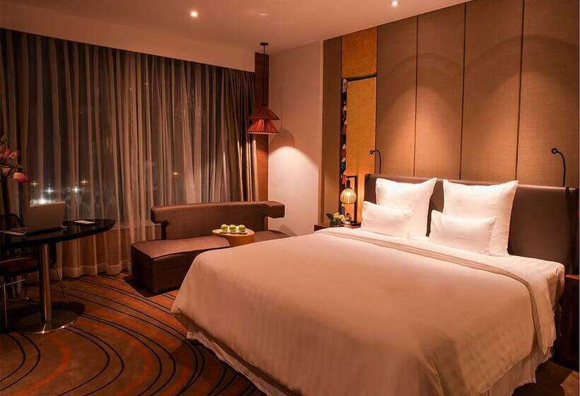 اتاق لوکس با چشم‌انداز شهر, Pullman Vung Tau