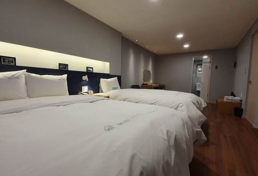 Номер Deluxe, Mini Hotel 141