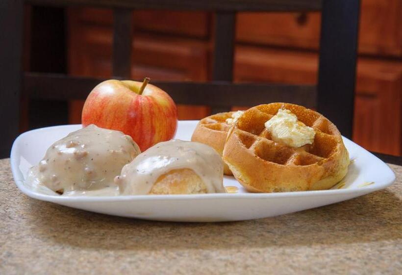 غرفة قياسية سرير كينج, Pigeon River Inn