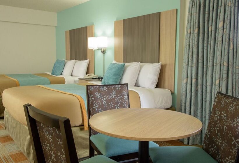 جناح عائلي, Pigeon River Inn